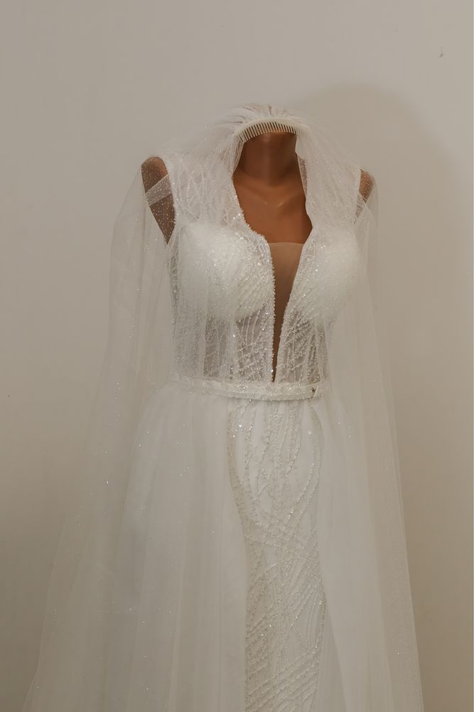 Vând rochie de mireasă