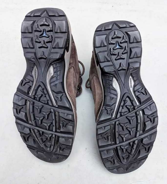 Трекинг обувки New Balance # 37,5
