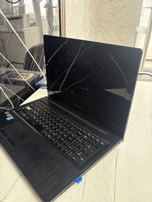 Ноутбук Lenovo 4/512gb