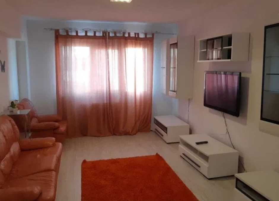 Двустаен апартамент под наем в Каменица 1