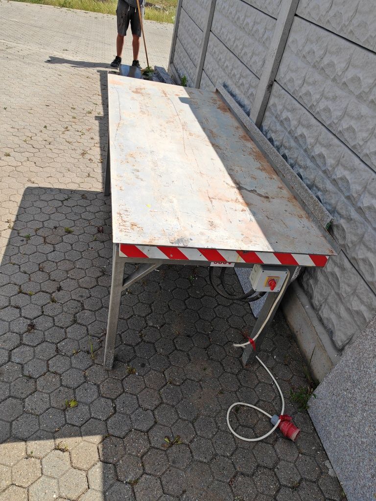 Masa vibratoare vibrantă trifazică