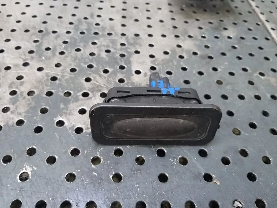 Switch deschidere haion renault megane 3 8200076256 88000001