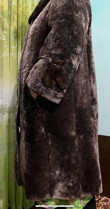 Шуба сотилади ёкаси натуральной норка