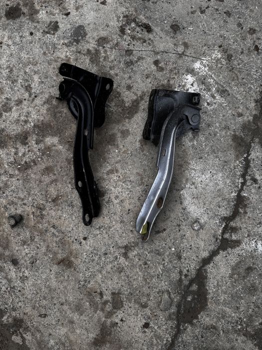 Петля копота на тойота хайландер 2018