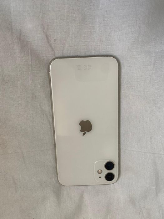 Продам iPhone 11 АКБ 77% экран оригинал