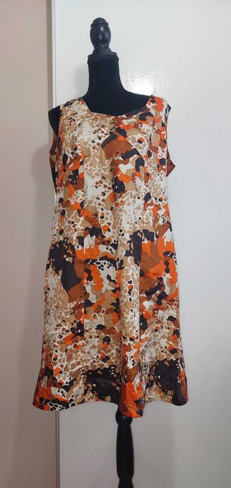 Rochie mărime mare satinată, animal print, elegantă