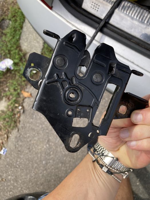 Broasca capota fața 70 ron