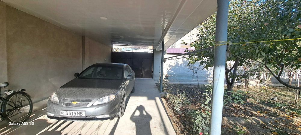 10 сотих 5 хона Файзли шинам ховли сотилади.