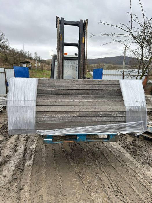 Stâlpi dim beton /stapi pentru gard