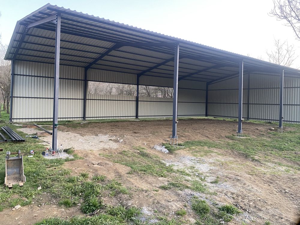 Vand structuri metalice orice dimensiune, de calitate