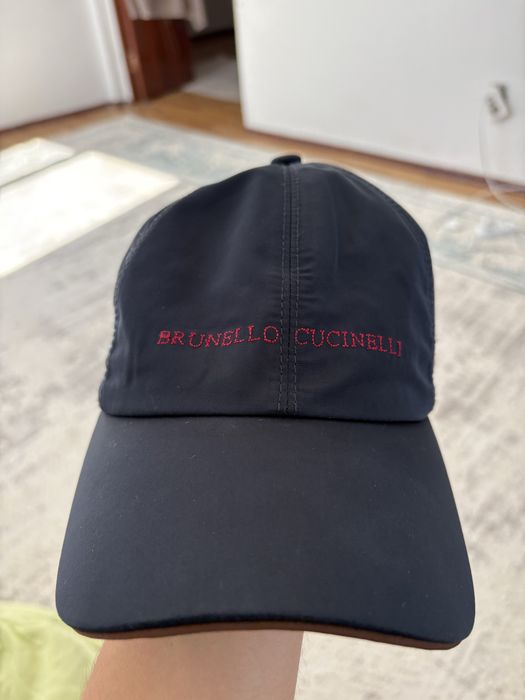 Кепкa Brunello новая месяц назад покупал