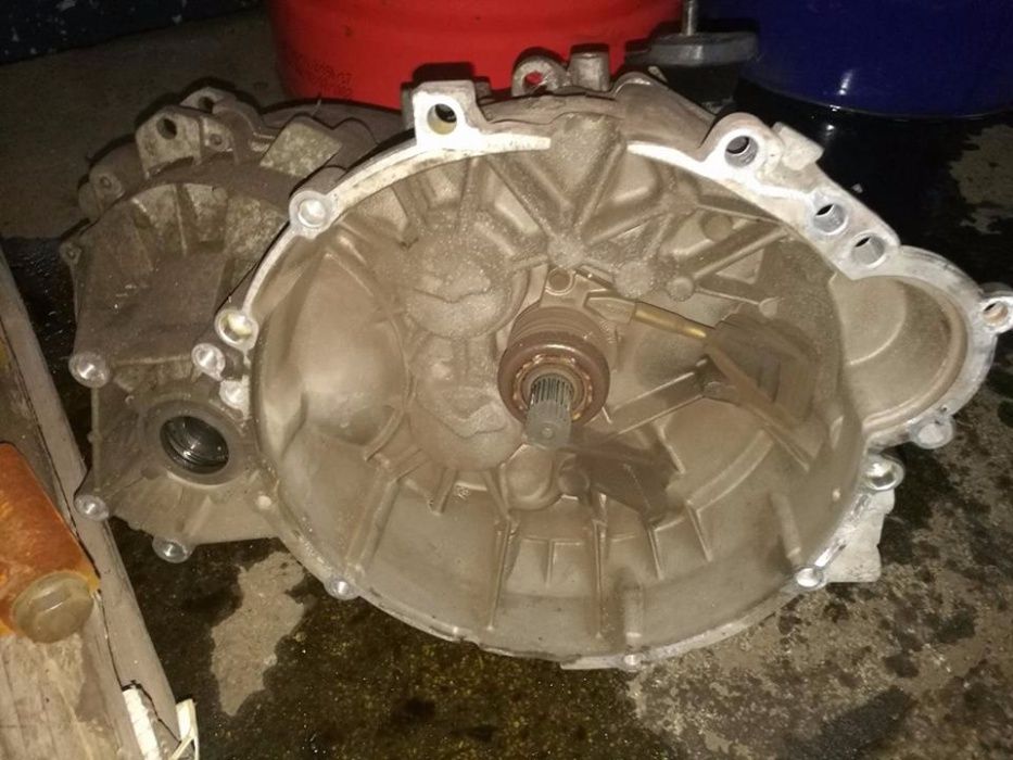 Волво С40/ Volvo S40 скоростна кутия от 1.8 122к.с и части