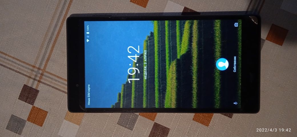 Продавам таблет Lenovo TB-7504X