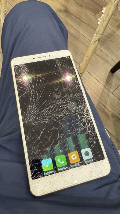 Продам mi max2 4/64 gb