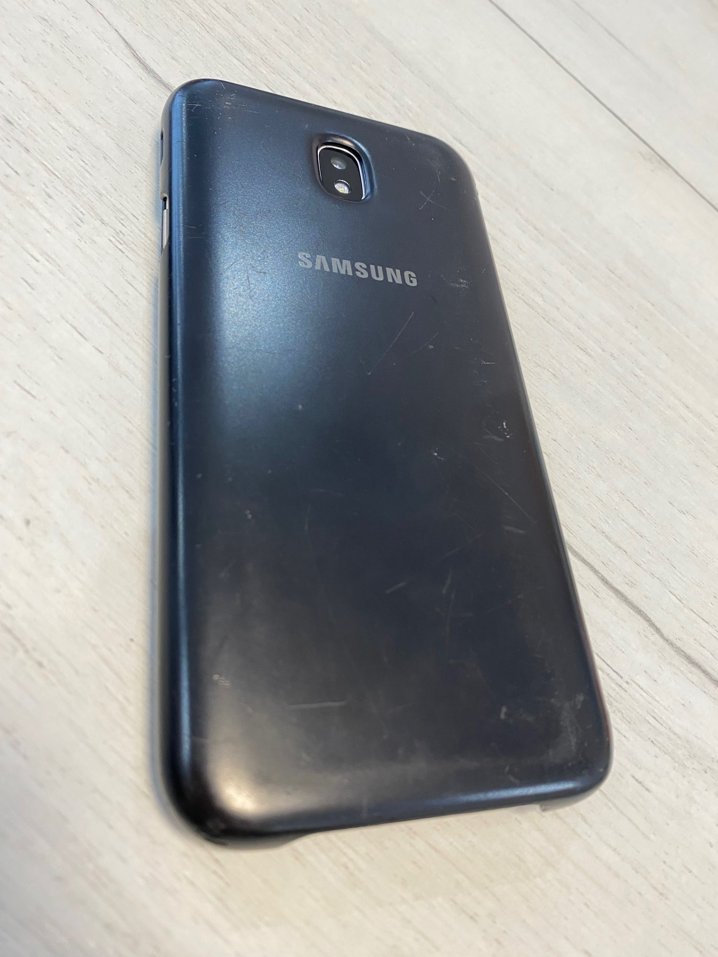 Телефон Samsung Galaxy J7 17