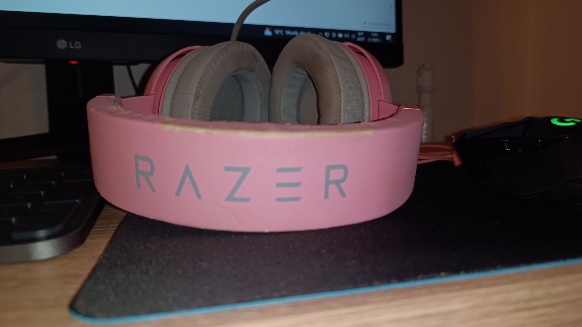 Гейминг слушалки Razer Kraken - Quartz, розови