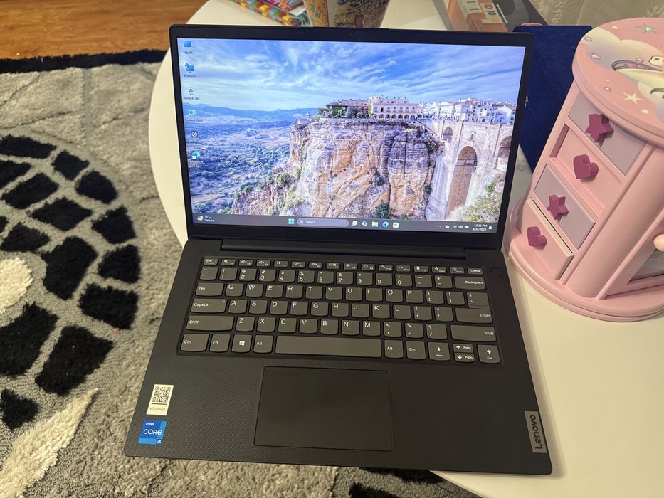 Laptop Lenovo i5 gen 11 8gb 512ssd - perfect functional