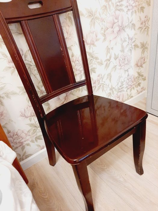 Стол сатылады Продается