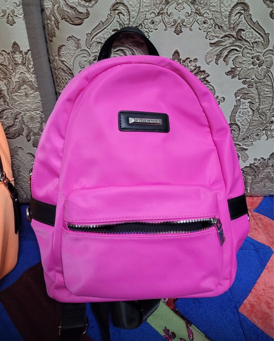 Два Рюкзака женских по 7500 тыс тг один рюкзак