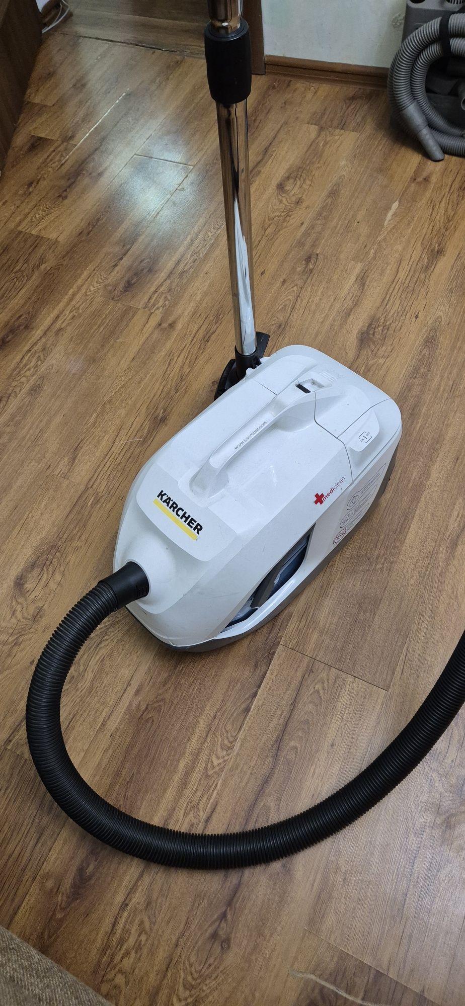 Пылесос karcher DS6 premium