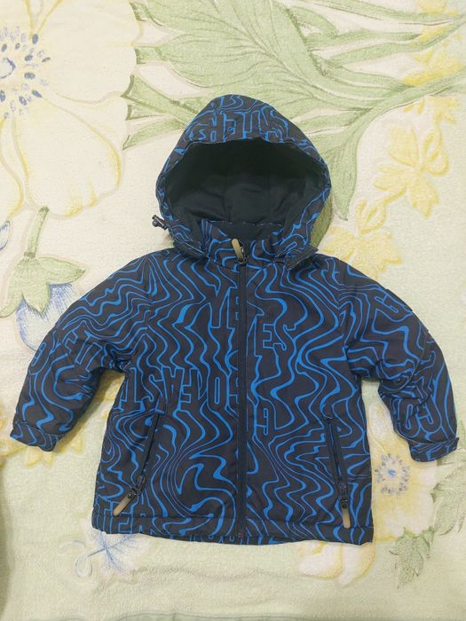 Продам зимний комбинезон детский