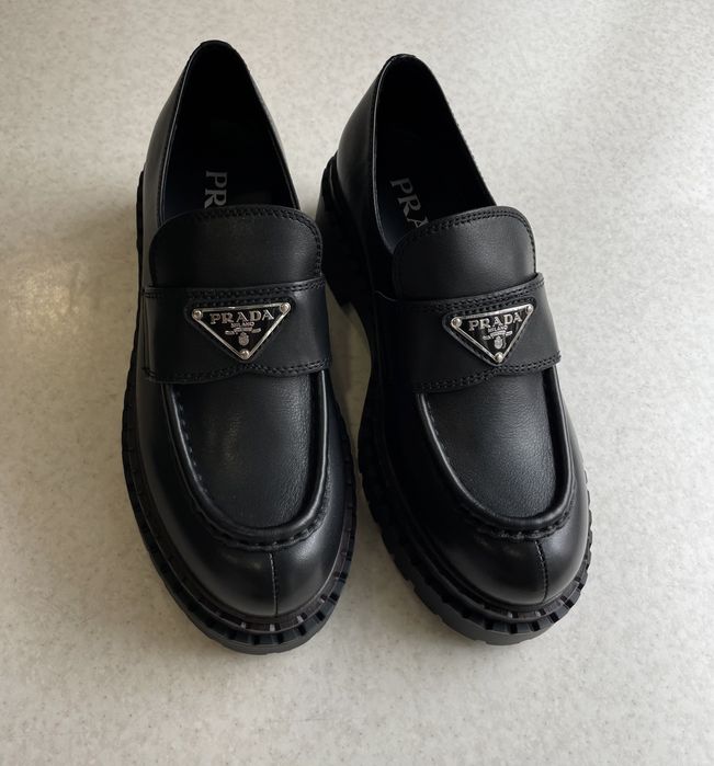 Продам лоферы новые