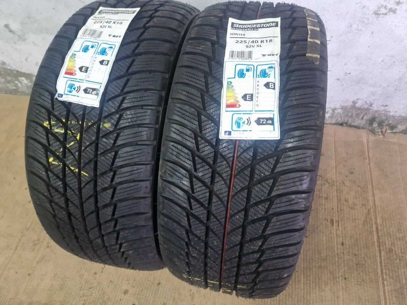 2 Bridgestone R18 225/40/ 
нови зимни гуми 
DOT3518