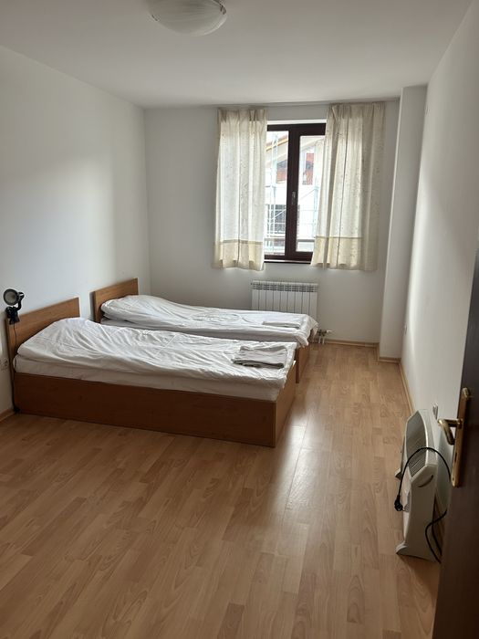 Дава се под наем Тристаен апартамент в Банско - 1002008 кв.м за 612 € - Снимка #4