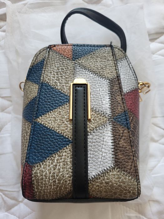 Маленькая сумочка. Абсолютно новая.