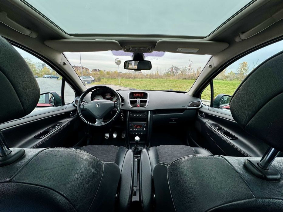 Peugeot 207 Feline | Панорама | 80000км