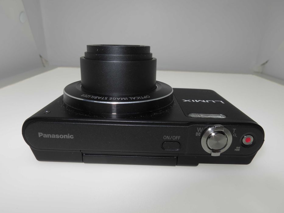 Panasonic Lumix SX10 уникален фотоапарат камера със селфи екран НОВ