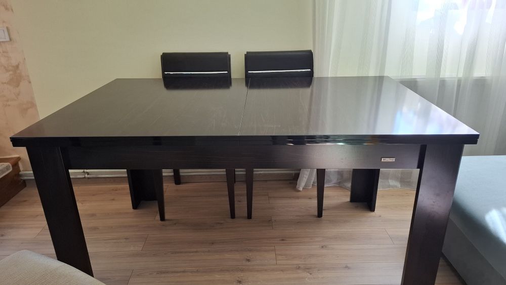 Masa cu 6 scaune BELLONA