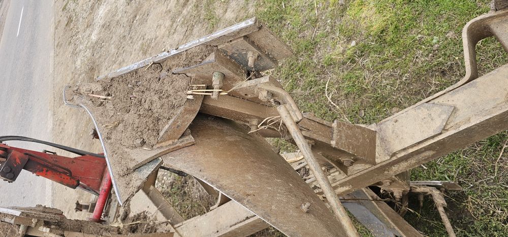 Plug tractor Goizin 4 brazde (3+1)