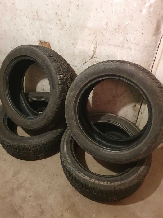 2 бр. 225/50/17 Dunlop Winter Spot 5, зимни гуми