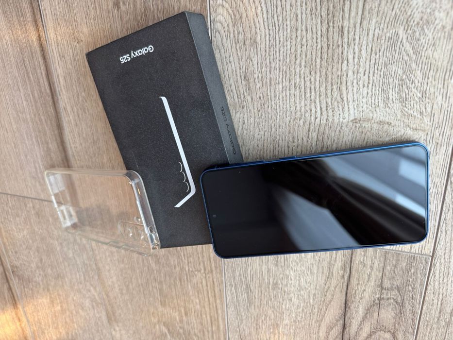Samsung S25 impecabil