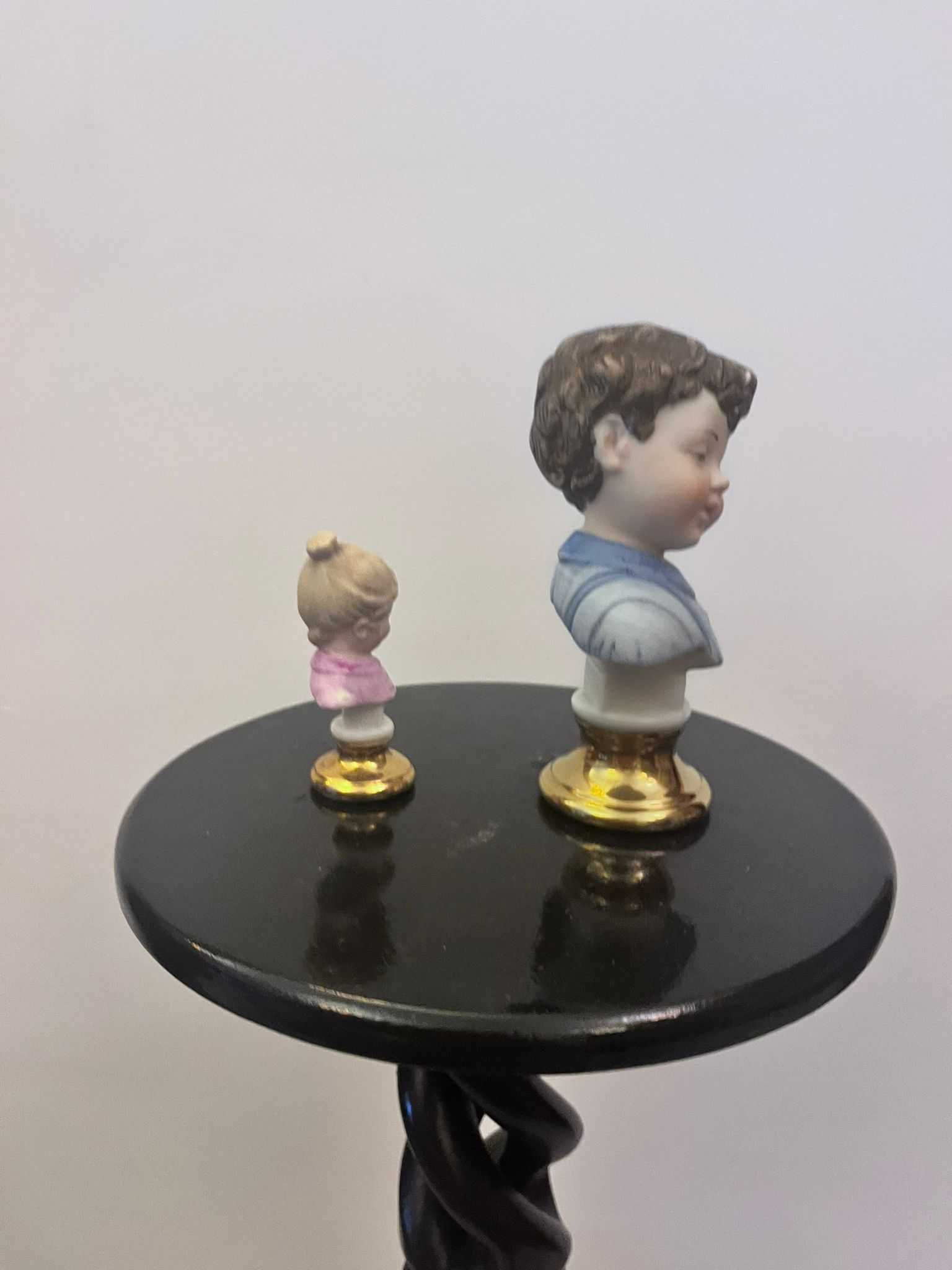 Set 2 figurine statuete bibelou bibelouri portelan CAPODIMONTE marcate