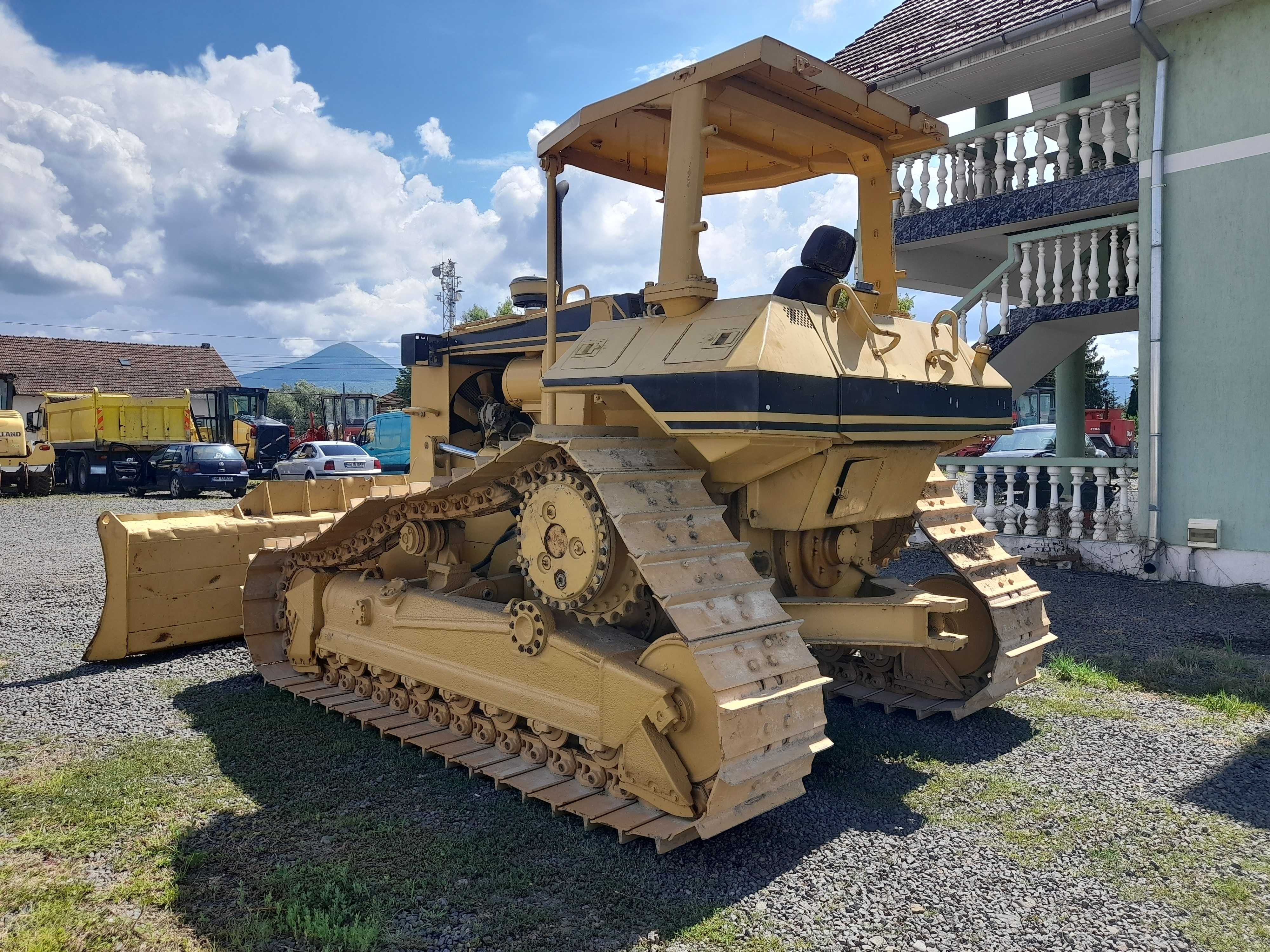 Buldozer Caterpillar D6M XL ,  2003