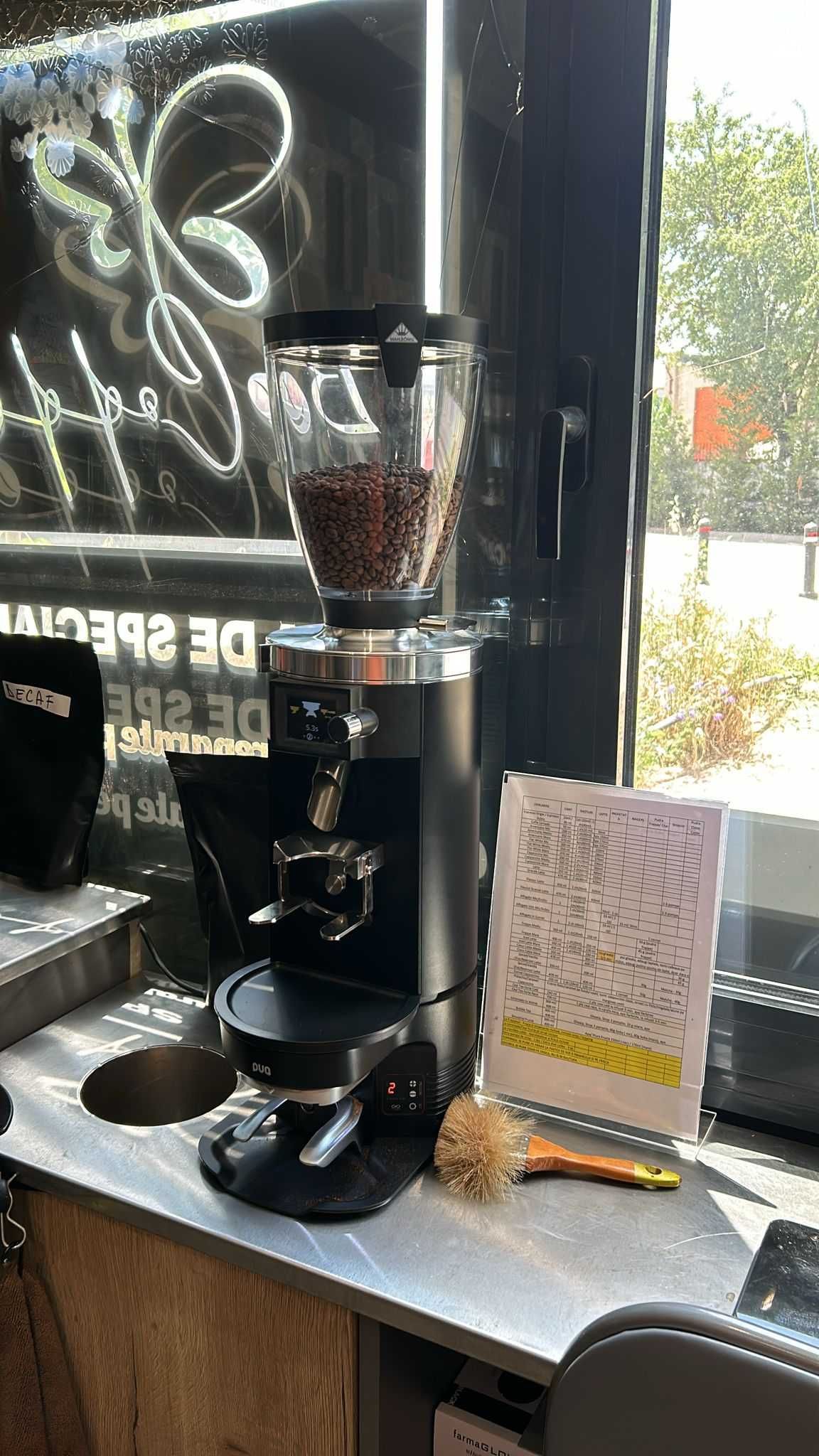 Rasnita + Espressor La Marzocco Linea PB 3 grupuri  ABR integrat(2024)
