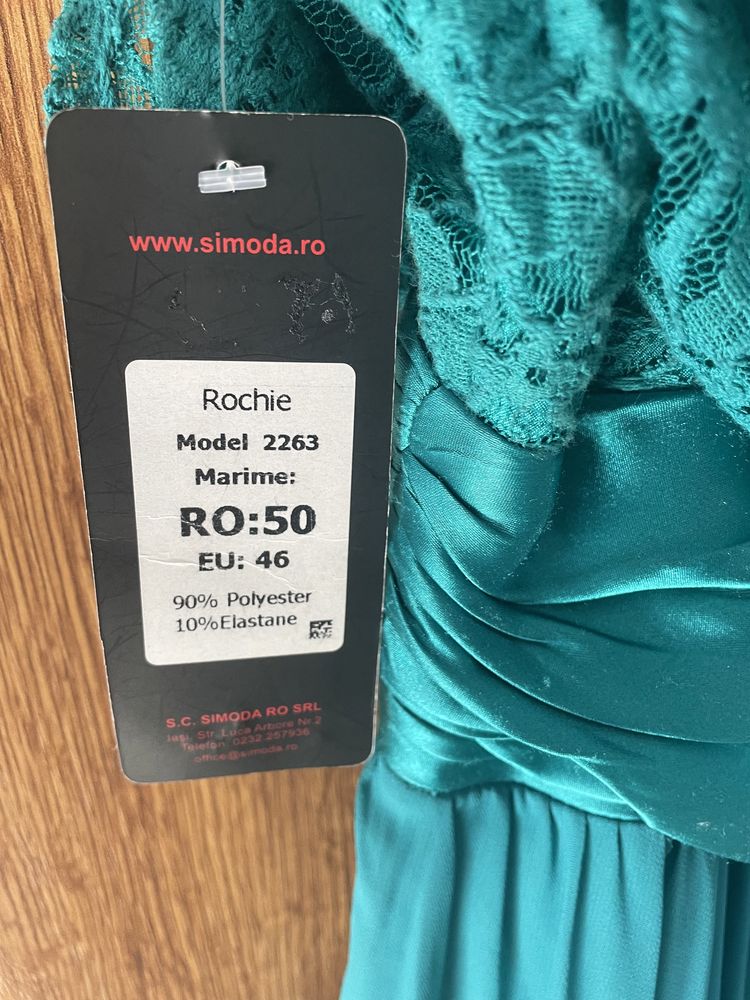 Vand rochie de seara noua