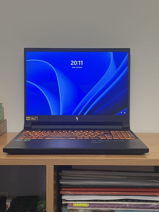 ЧИСТО НОВ Геймърски лаптоп Acer nitro v 16