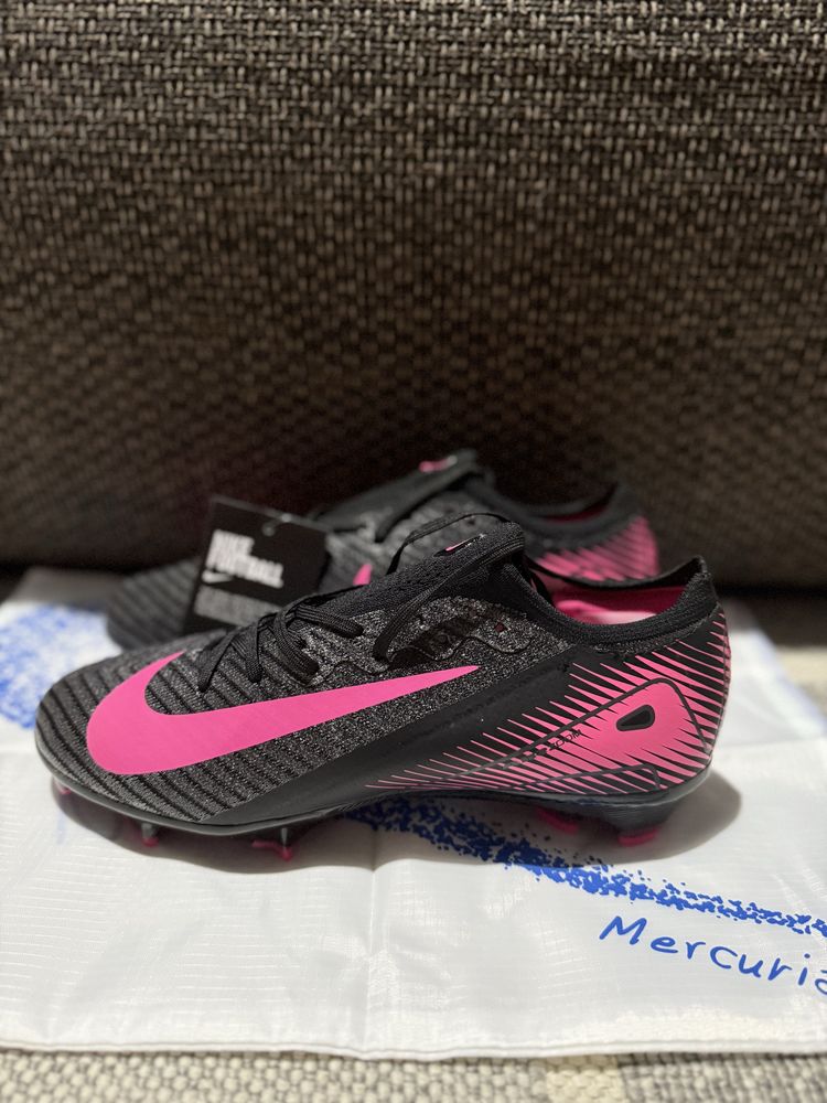 Ghete fotbal Nike Mercurial marimea 41
