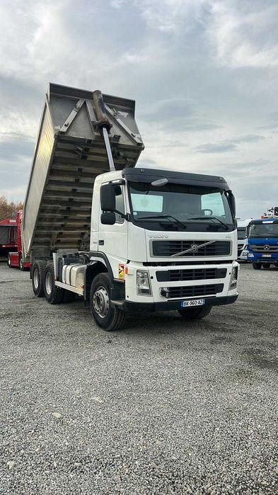 Volvo FM 6X4 basculabil