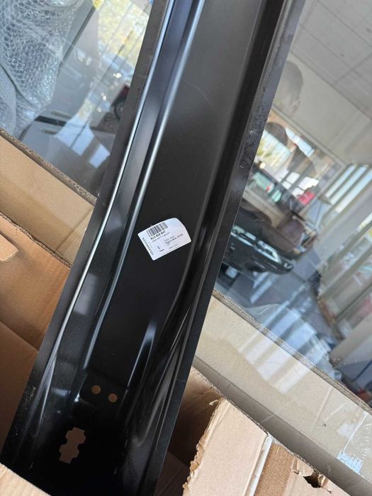 Праг ляв за Audi Q3 номер 8U0809847