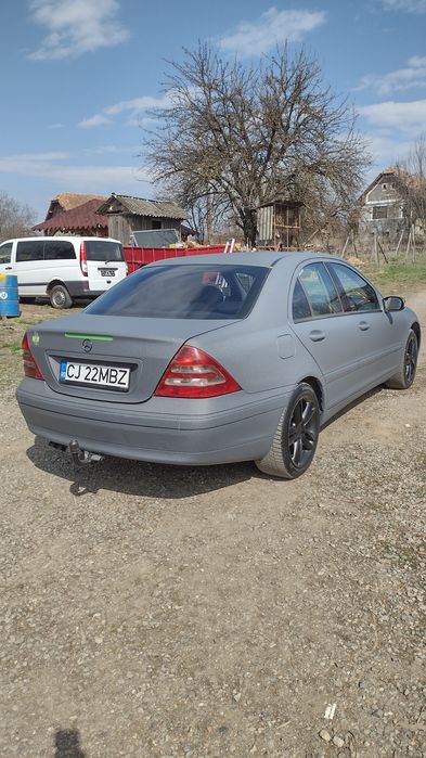 Se vinde Mercedes C220