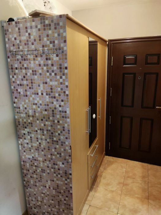 Под наем едностаен