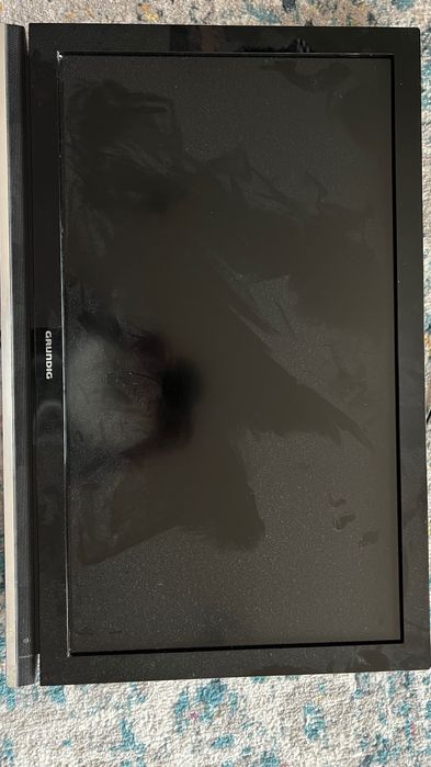 Televizor Grunding în stare foarte buna, cu telecomanda. 32 VLE 6142C