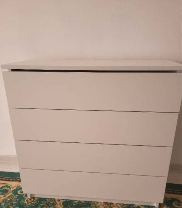 Продам белый комод