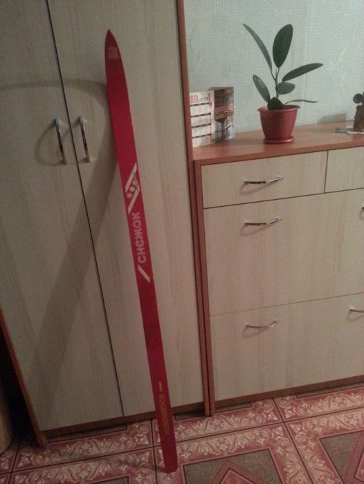 Продам 1 лыжу "Снежок" за 3 000 тенге