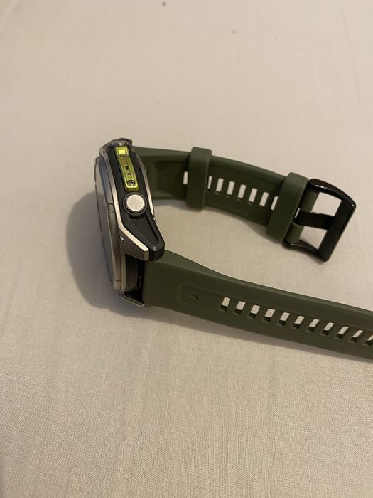 Garmin Fenix 8 solar titan
