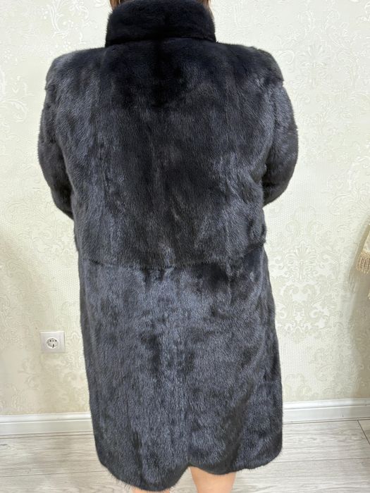 Шуба графитовый цвет косынка в подарок